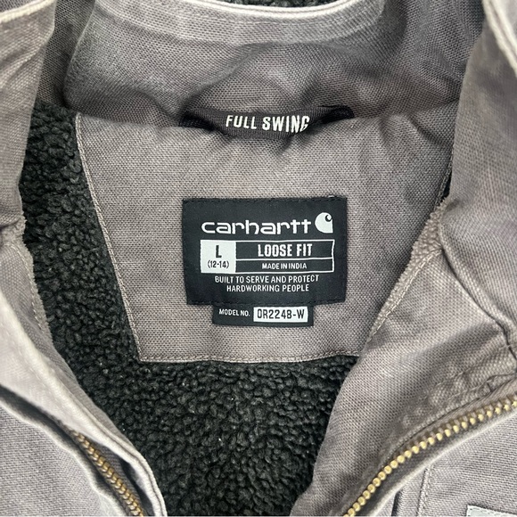 Women’s Sherpa-Lined Carhartt Jacket - Picture 6 of 6